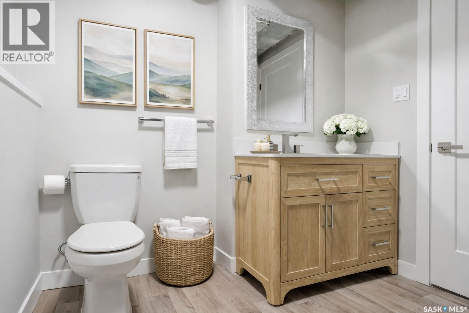 31 Newstead Avenue, Regina, SK - Indoor Photo Showing Bathroom