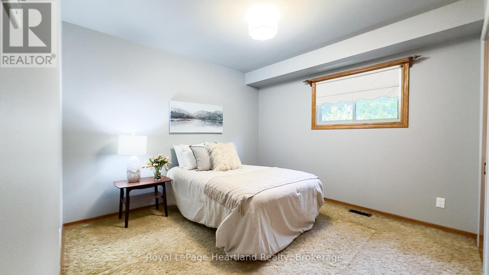 10 Bissett Court, Goderich (Goderich (Town)), ON - Indoor Photo Showing Bedroom