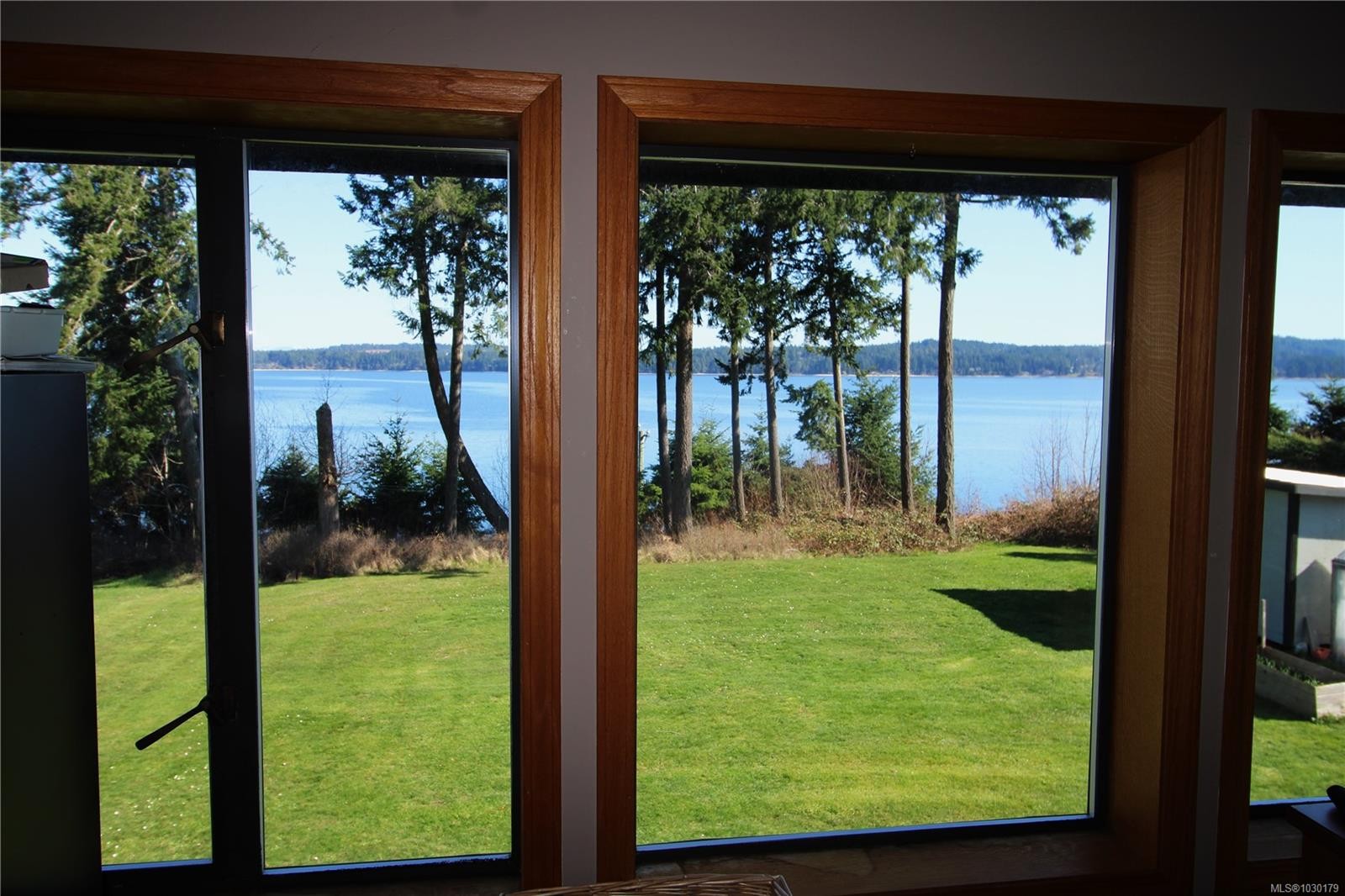 5904 Garvin Rd, Union Bay, BC