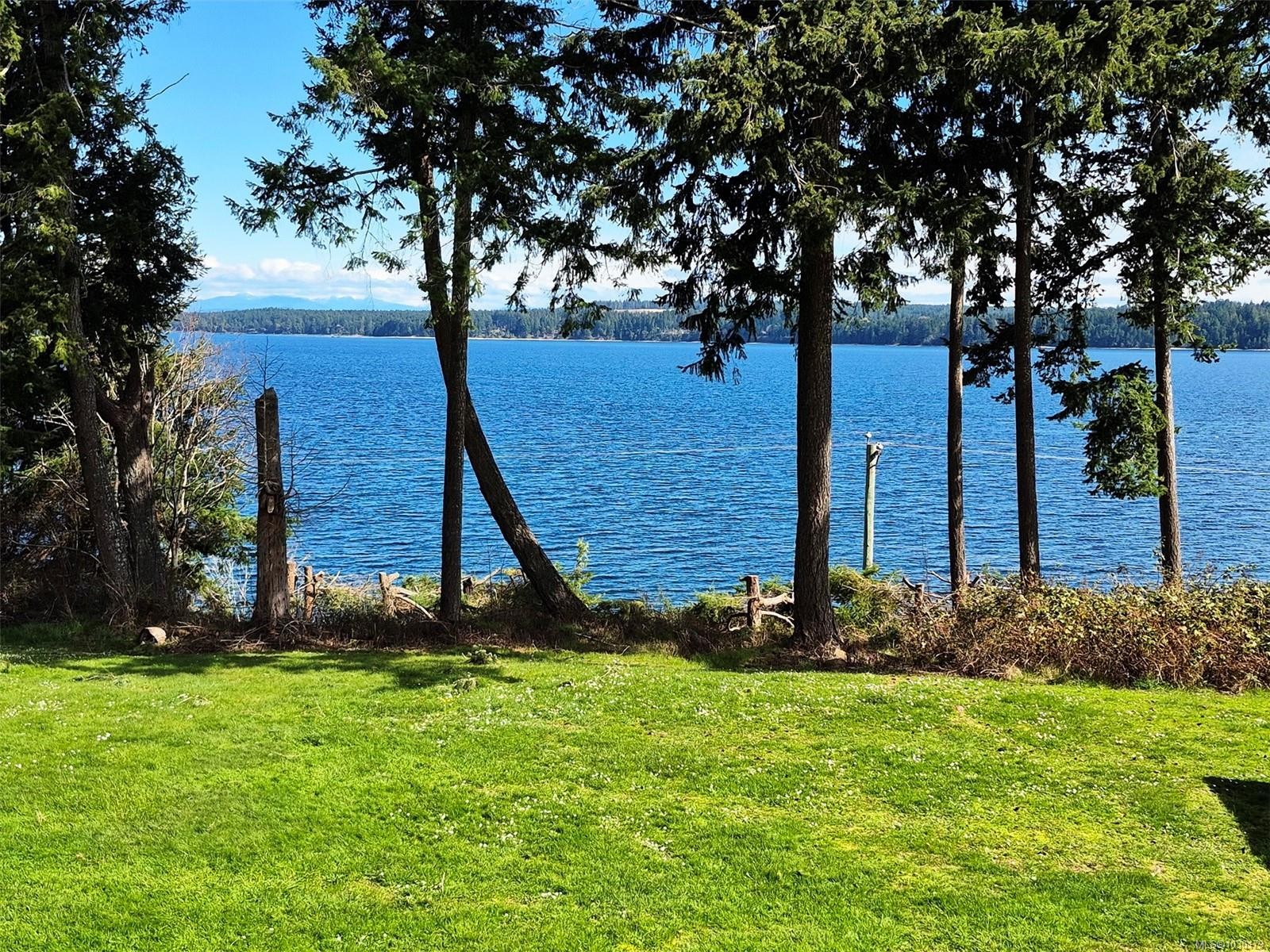 5904 Garvin Rd, Union Bay, BC
