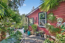 2470 North End Rd Salt Spring, BC V8K 1A9