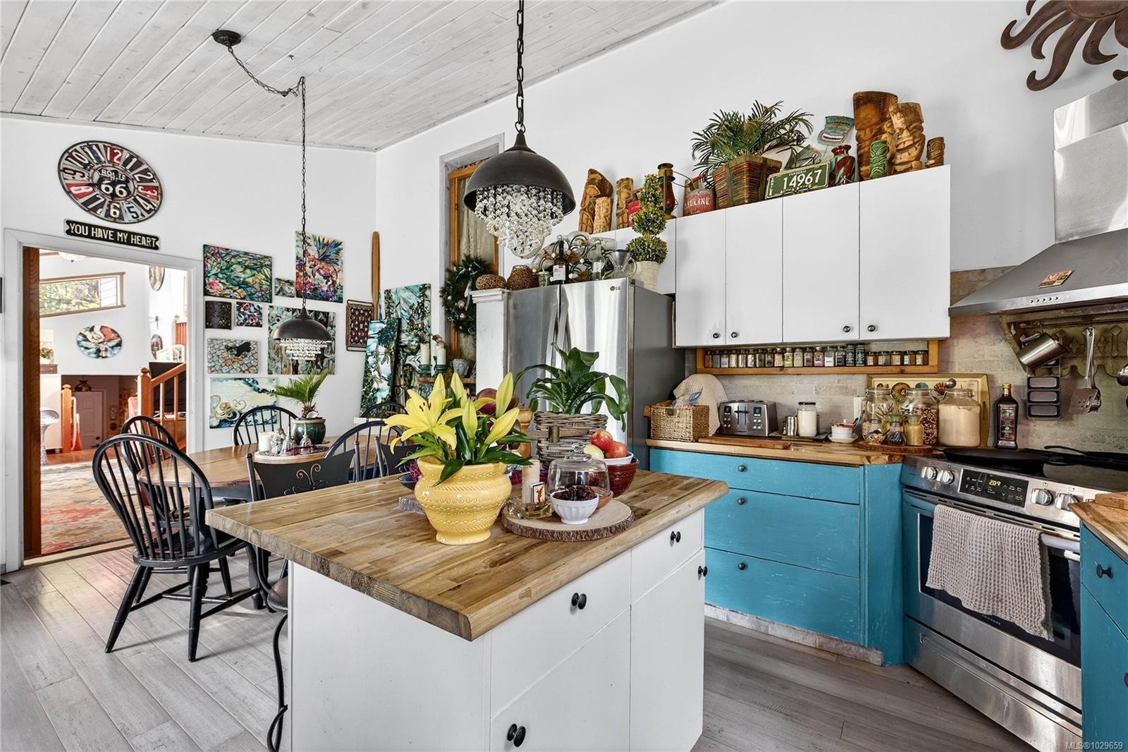 2470 North End Rd, Salt Spring, BC