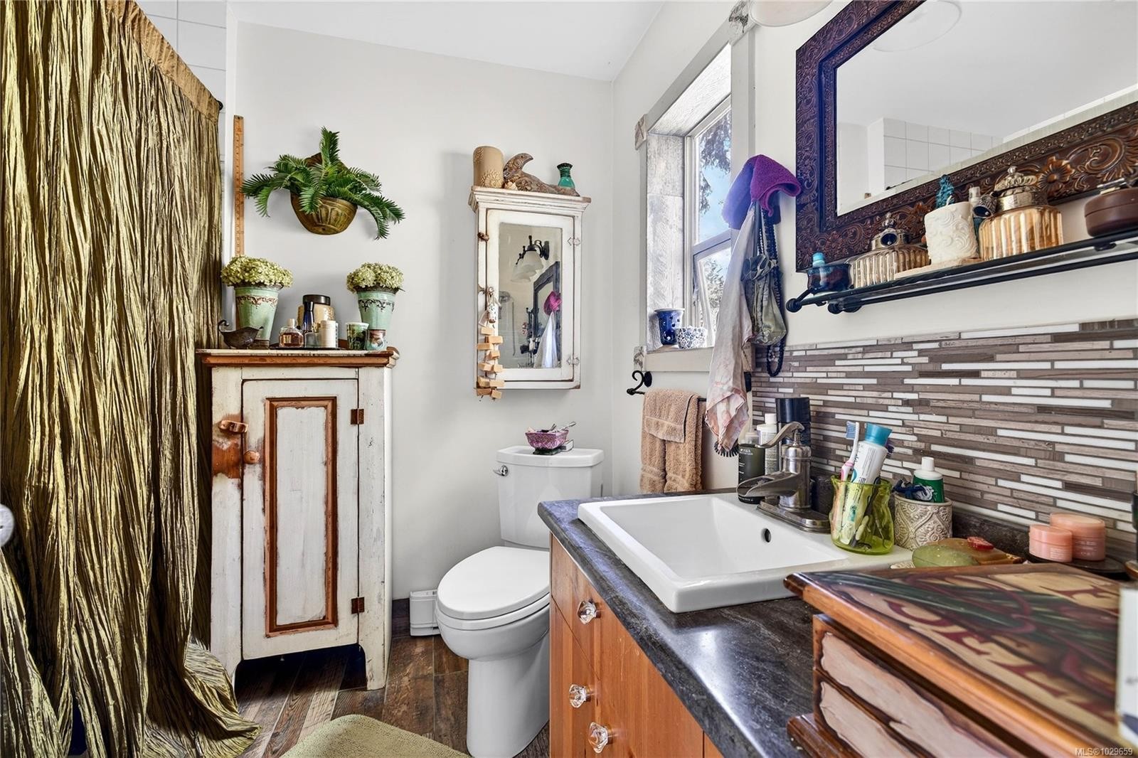 2470 North End Rd, Salt Spring, BC