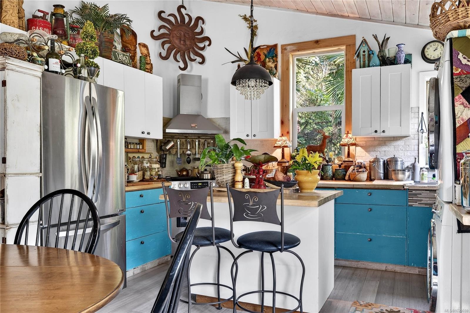 2470 North End Rd, Salt Spring, BC