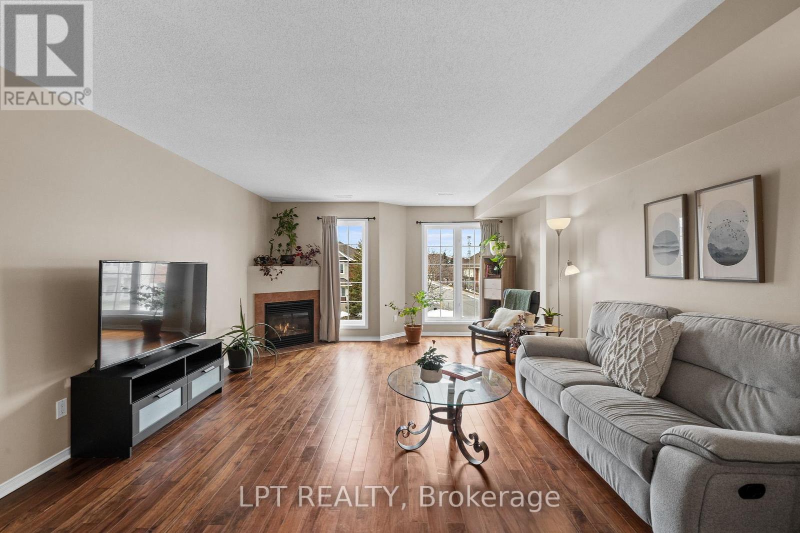 902 Longfields Drive, Ottawa, ON - Indoor Photo Showing Living Room With Fireplace