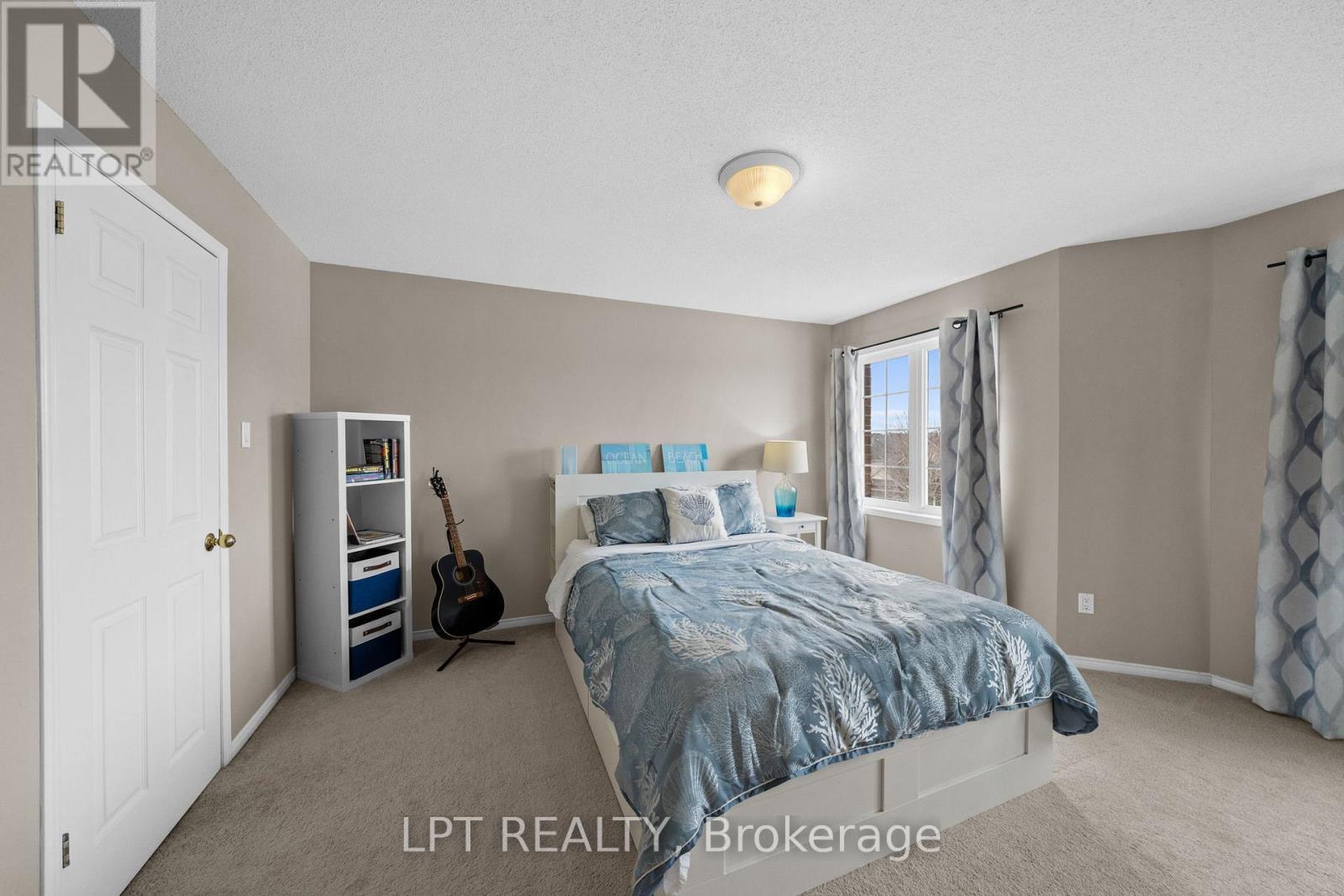 902 Longfields Drive, Ottawa, ON - Indoor Photo Showing Bedroom