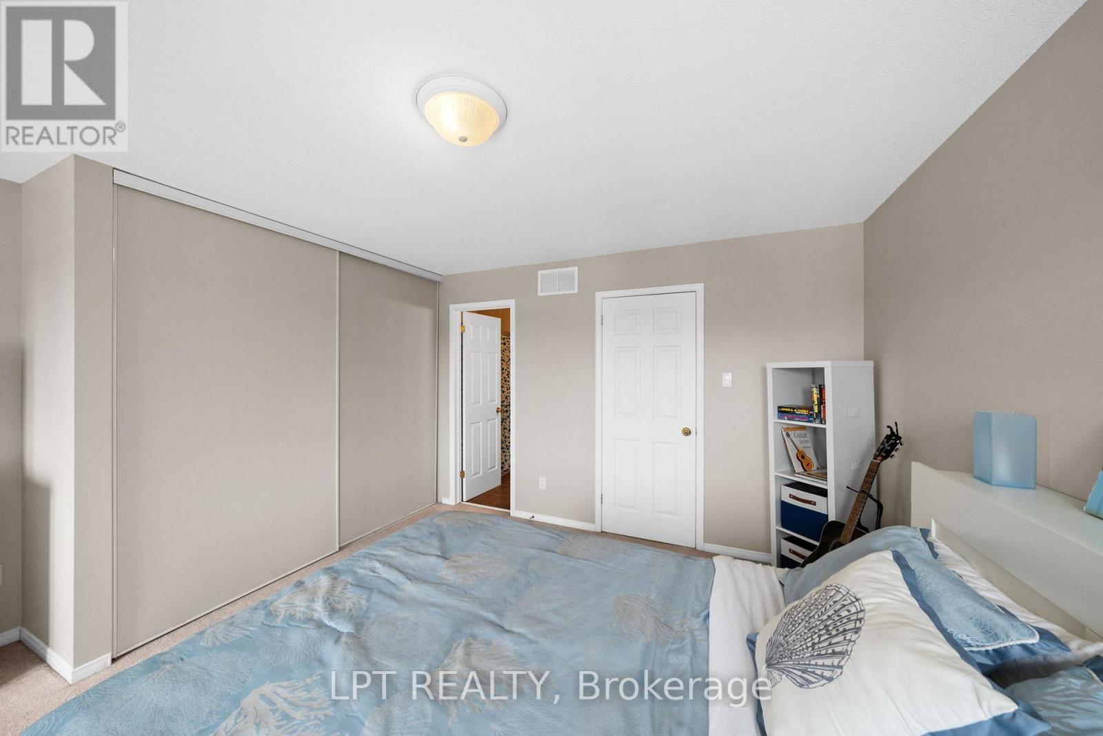 902 Longfields Drive, Ottawa, ON - Indoor Photo Showing Bedroom