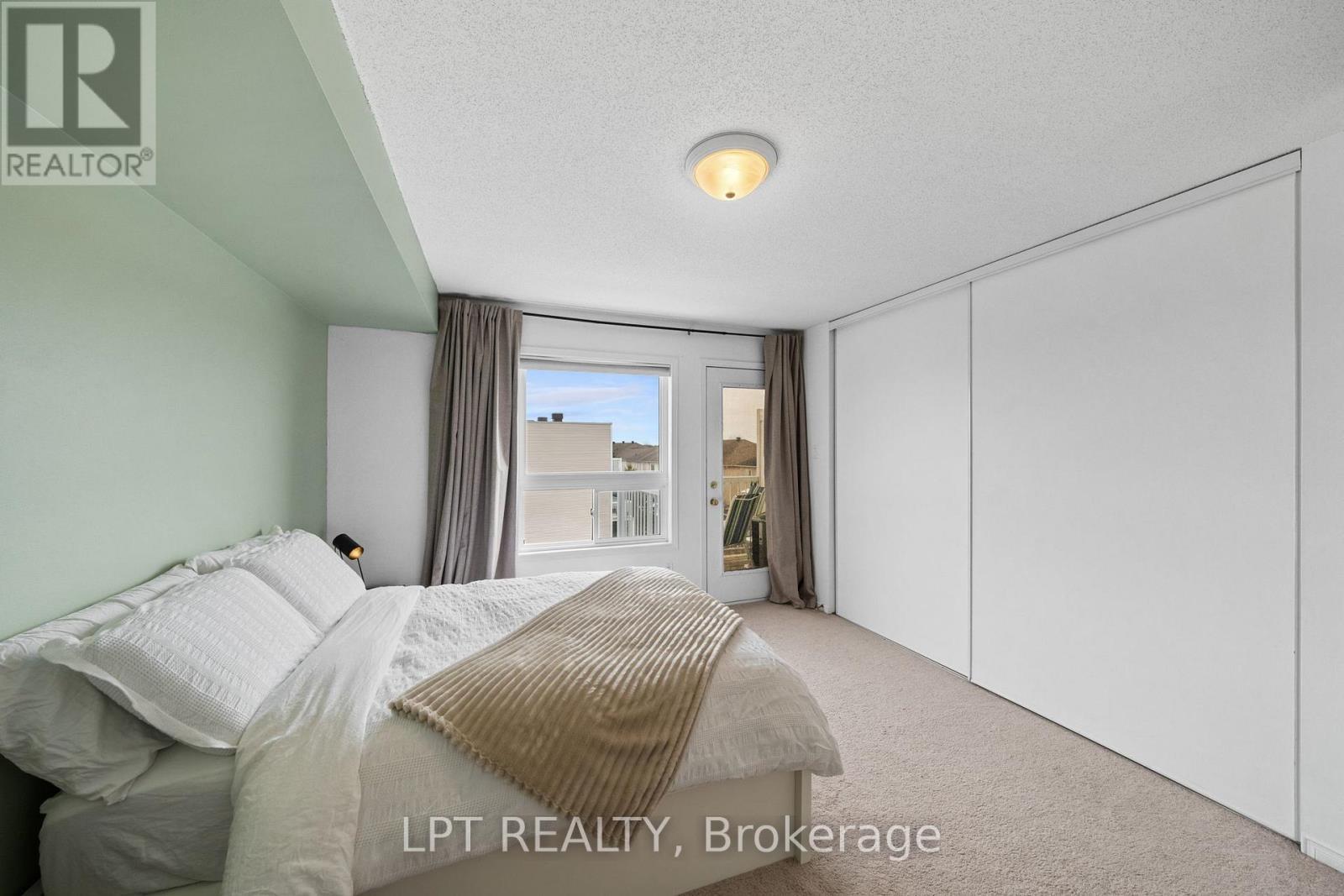 902 Longfields Drive, Ottawa, ON - Indoor Photo Showing Bedroom