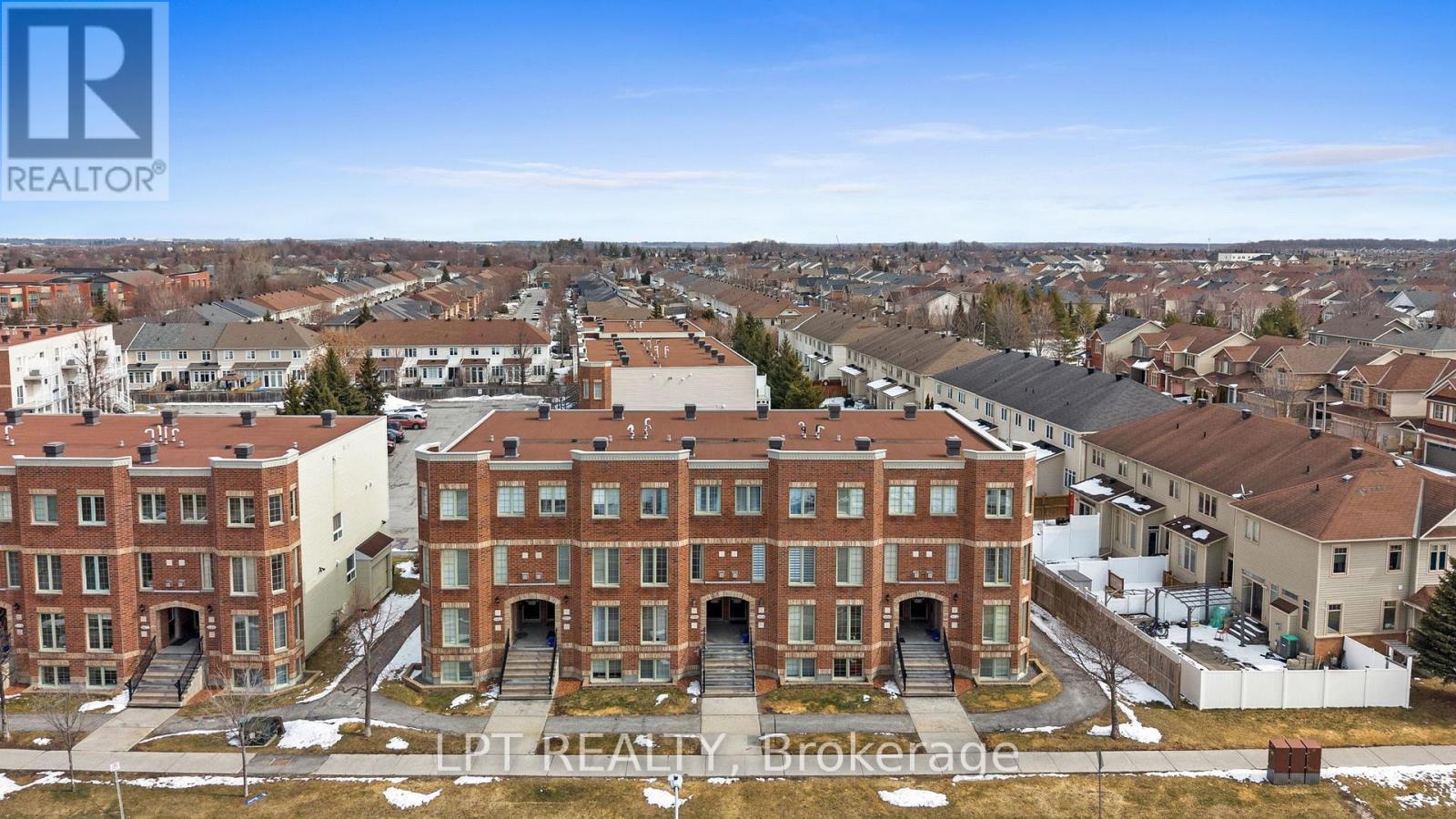 902 Longfields Drive, Ottawa, ON - Outdoor