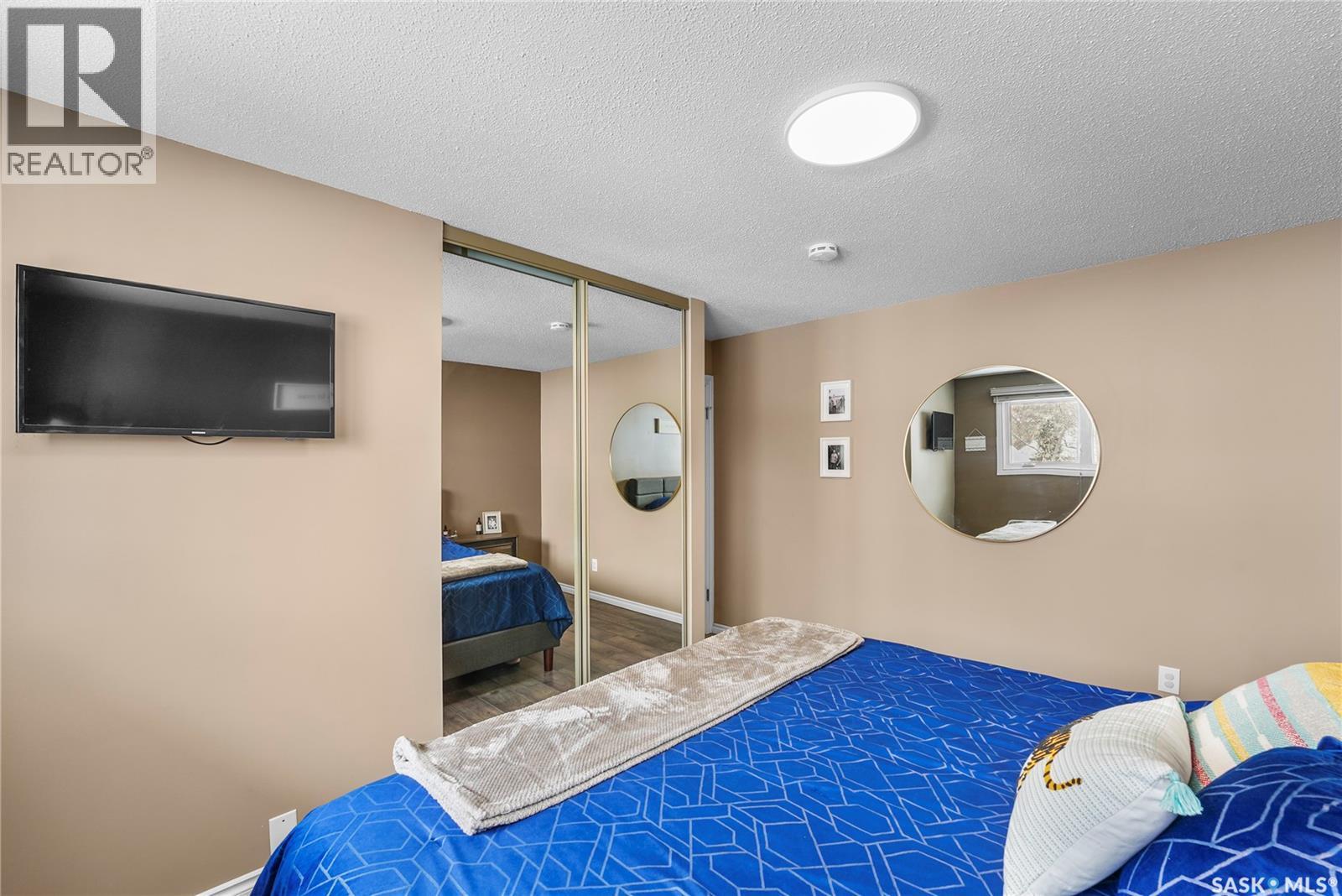60 Empress Drive, Regina, SK - Indoor Photo Showing Bedroom