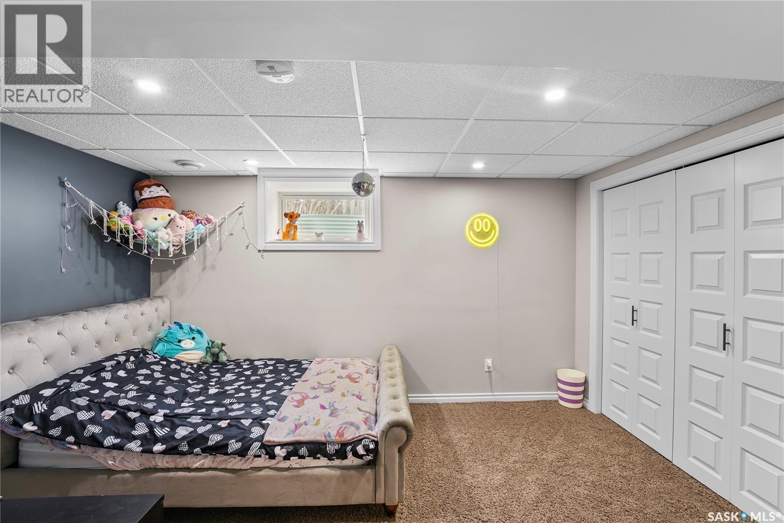 60 Empress Drive, Regina, SK - Indoor Photo Showing Bedroom