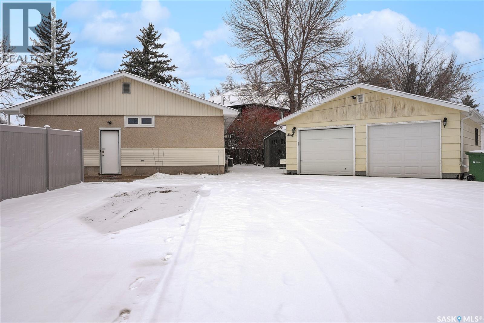 60 Empress Drive, Regina, SK - Outdoor