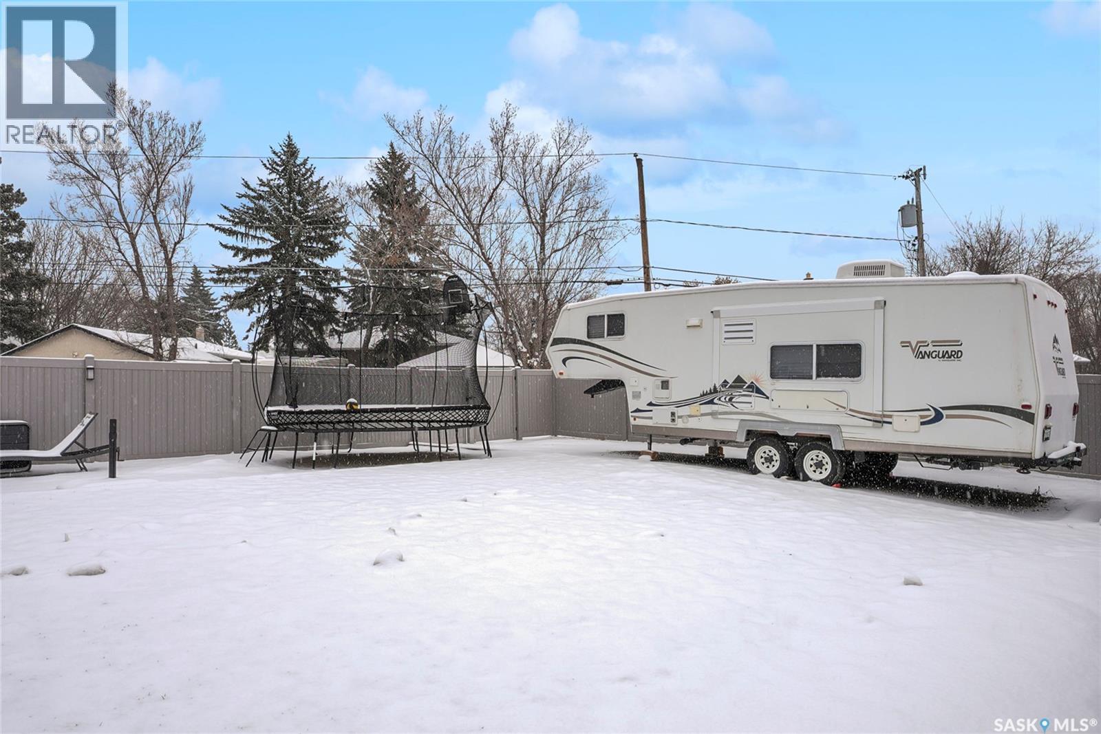60 Empress Drive, Regina, SK - Outdoor