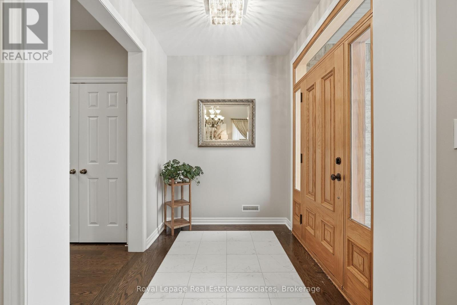 290 Eaton Street, Halton Hills, ON - Indoor Photo Showing Other Room