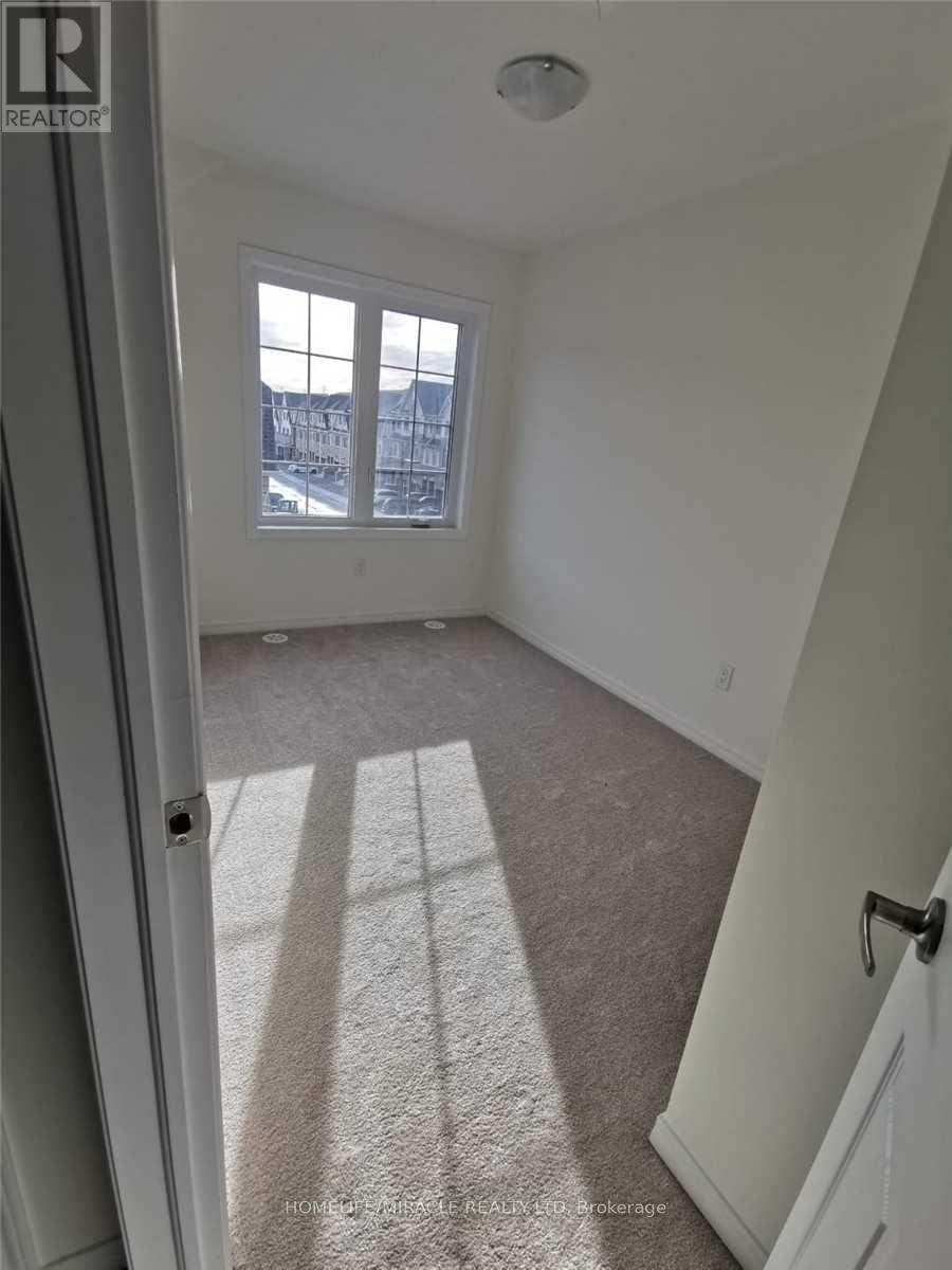 2565 Mojave Path, Oshawa, ON - Indoor Photo Showing Other Room