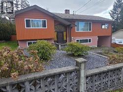 3284 CARIBOO AVE Powell River, BC None