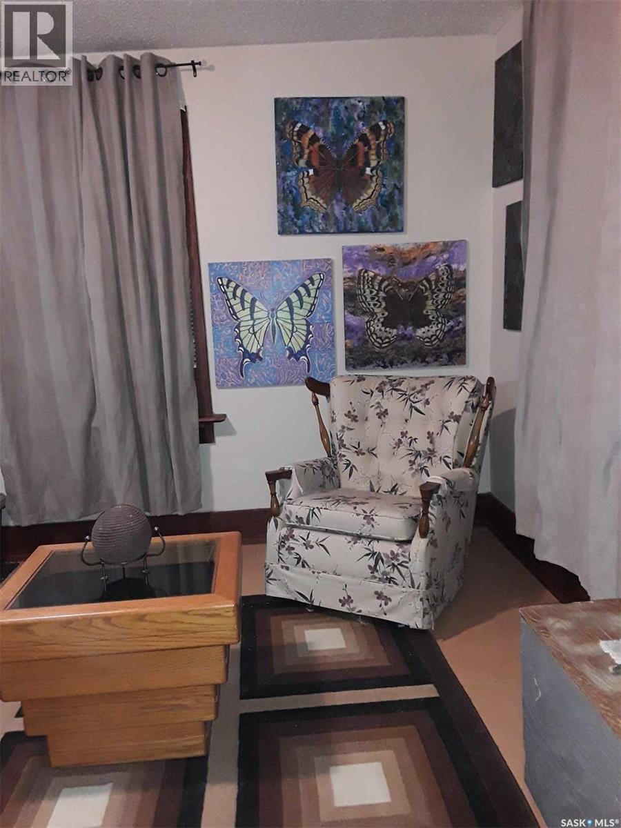 Nw1 34-24-W2, Usborne Rm No. 310, SK - Indoor Photo Showing Other Room