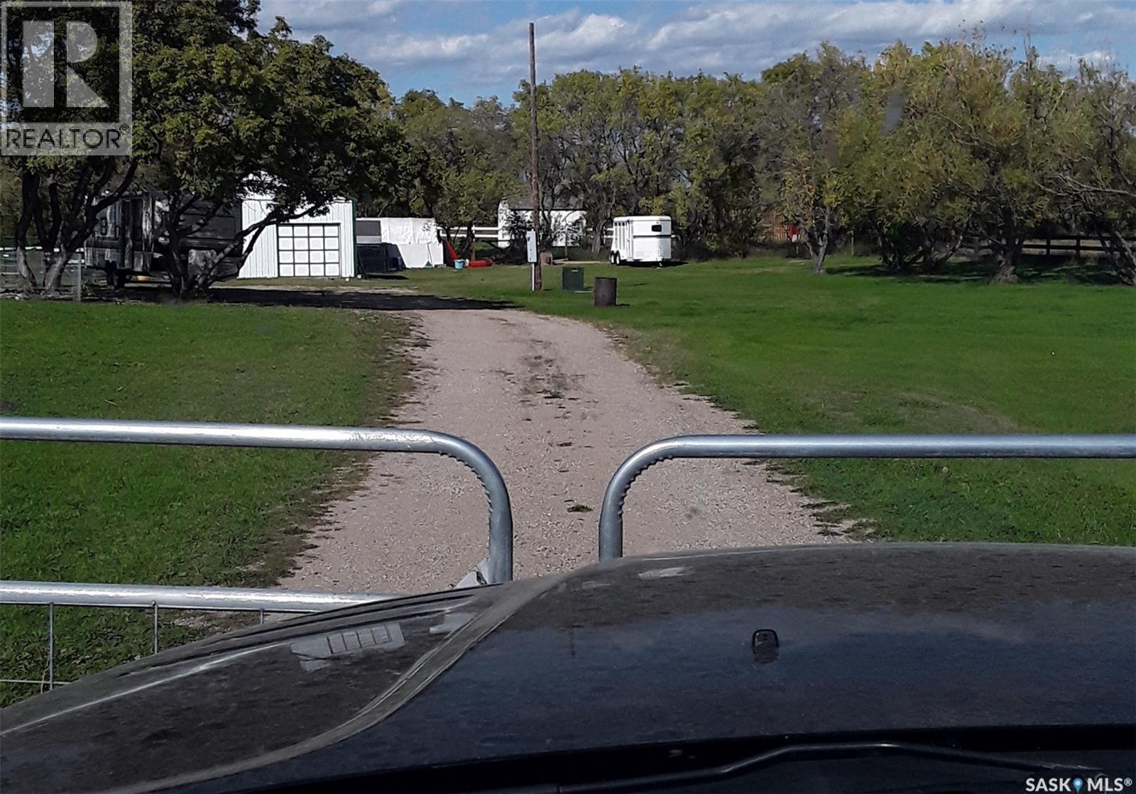 Nw1 34-24-W2, Usborne Rm No. 310, SK - Outdoor