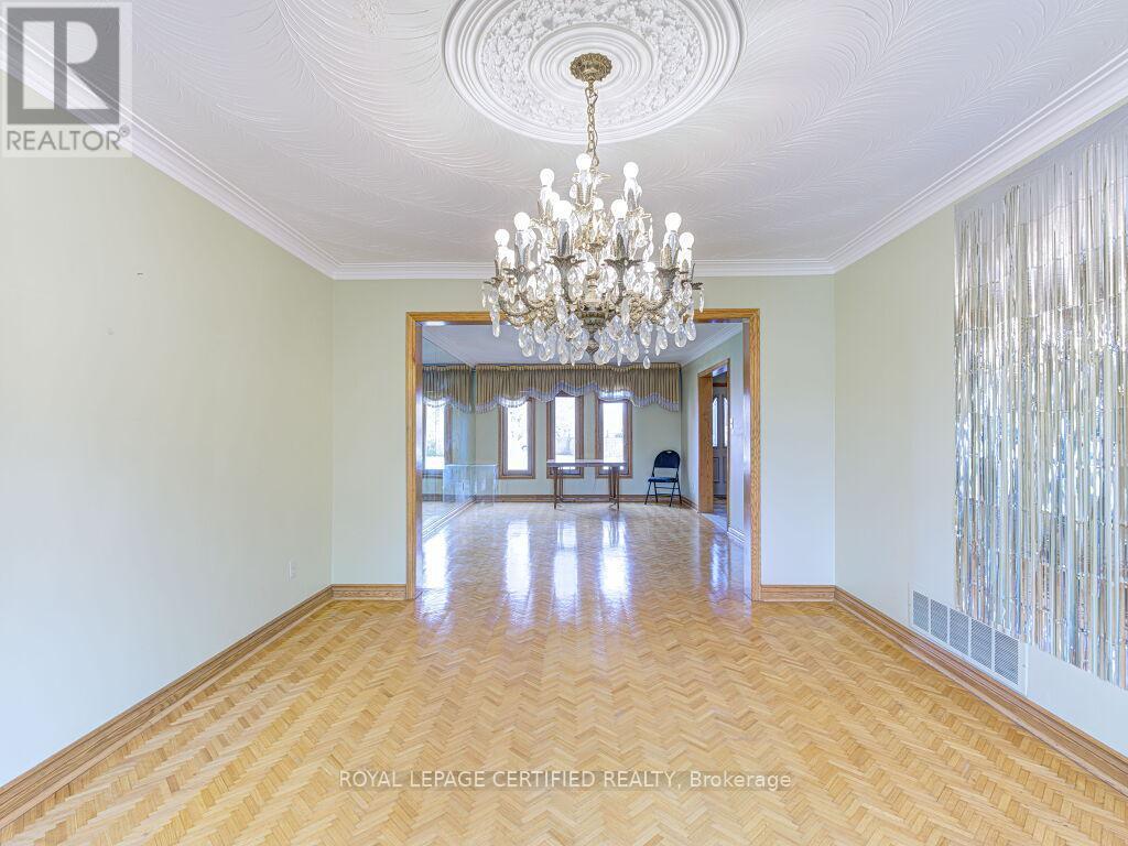 4261 Capilano Court, Mississauga, ON - Indoor Photo Showing Other Room