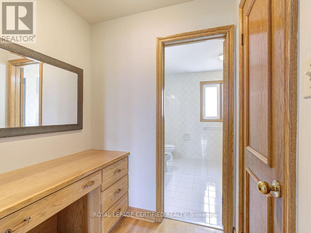4261 Capilano Court, Mississauga, ON - Indoor Photo Showing Other Room