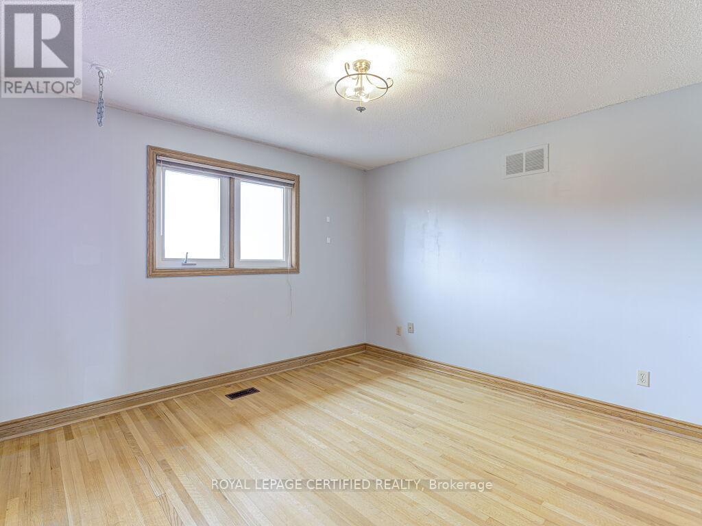 4261 Capilano Court, Mississauga, ON - Indoor Photo Showing Other Room