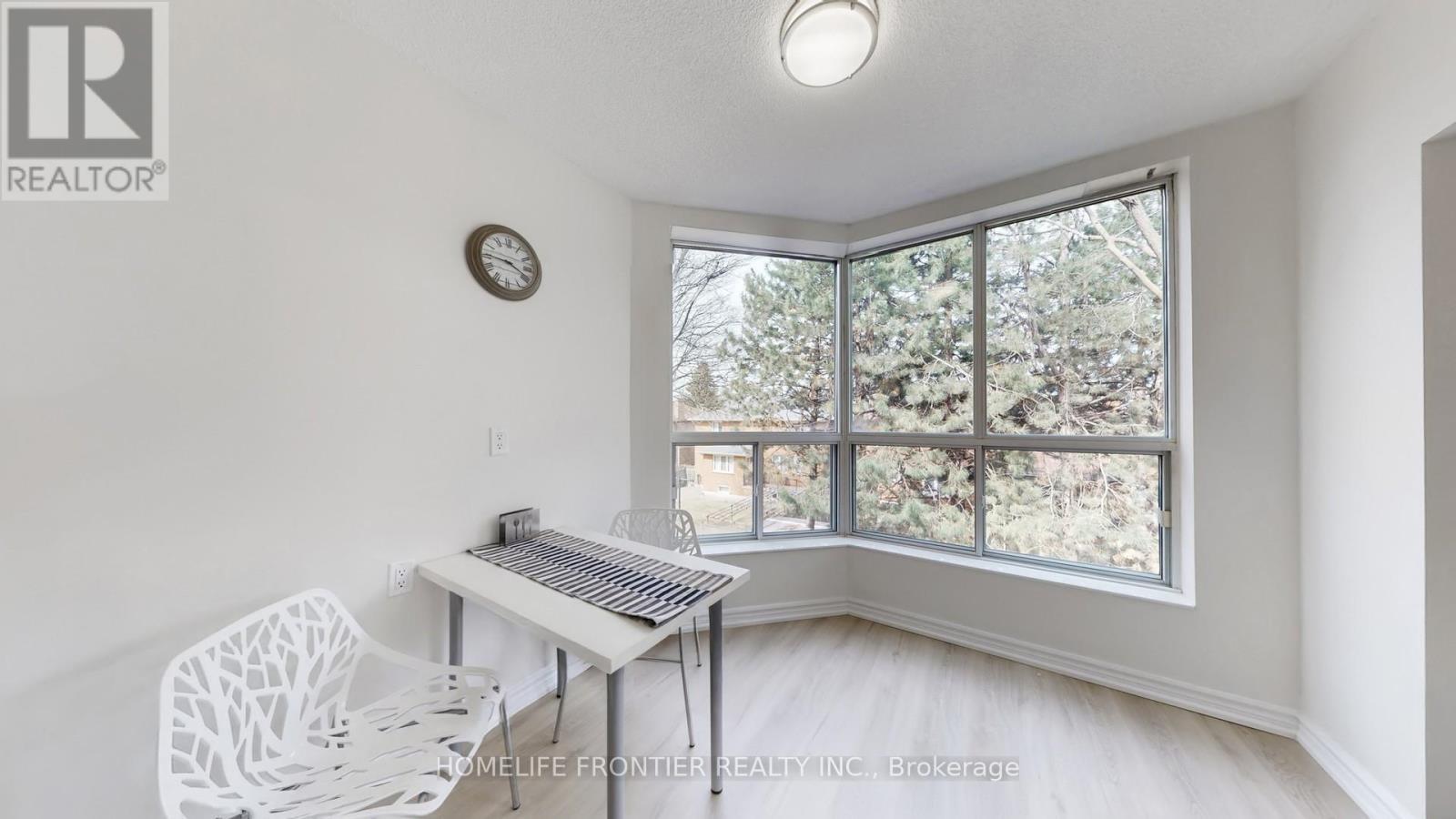 306 - 9 Chalmers Road, Richmond Hill, ON - Indoor Photo Showing Other Room
