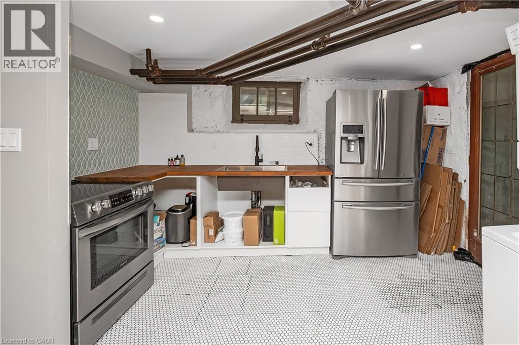 77 Proctor Boulevard, Hamilton, ON - Indoor