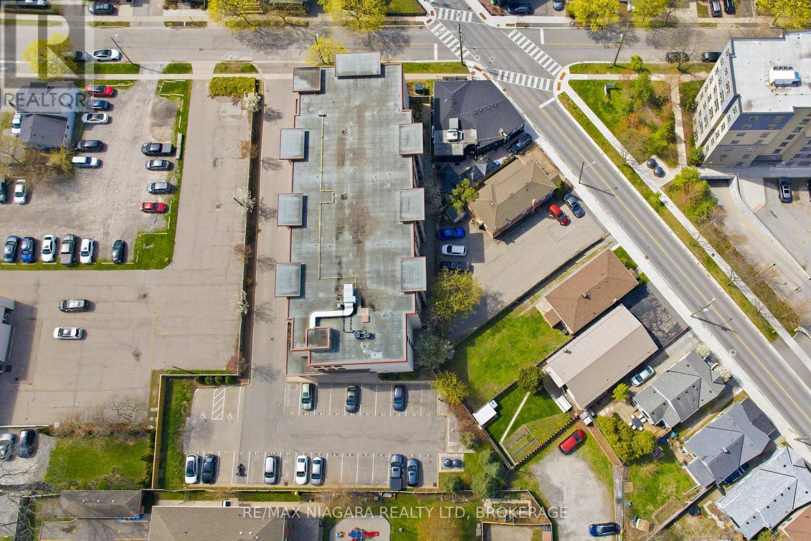 404 - 26 Wellington Street, St. Catharines (Downtown), ON - With View