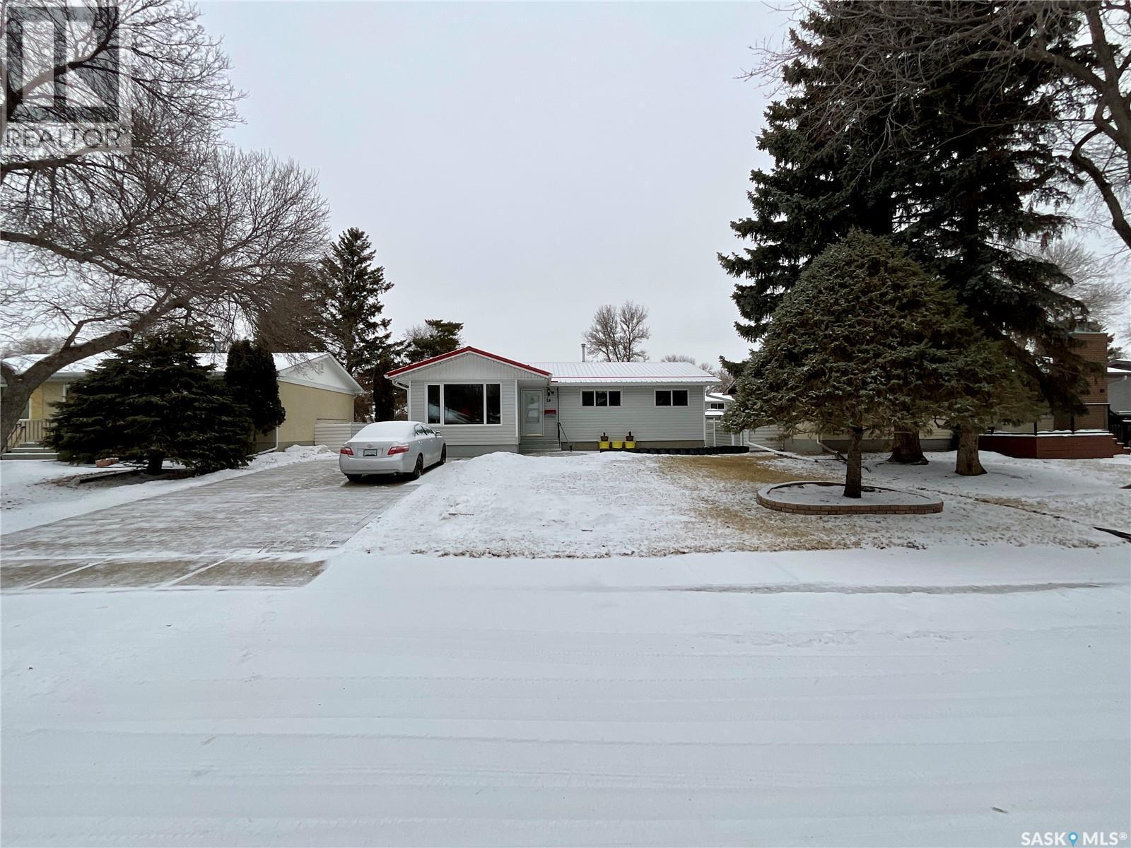 28 Matheson Crescent, Regina, SK - Outdoor