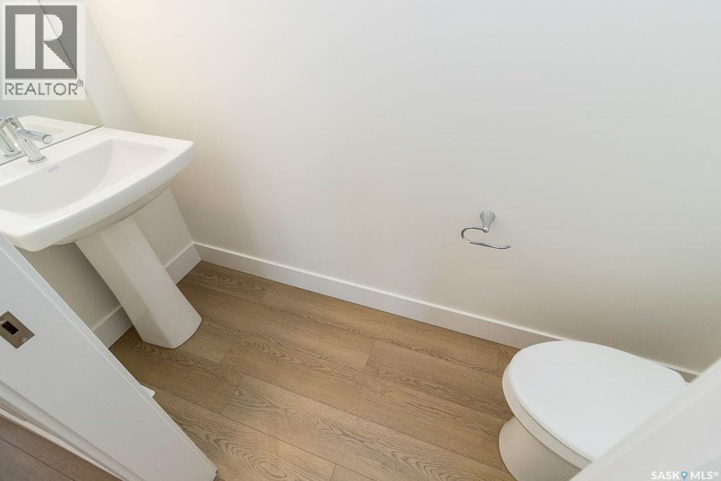150 Mazurek Crescent, Saskatoon, SK - Indoor Photo Showing Bathroom