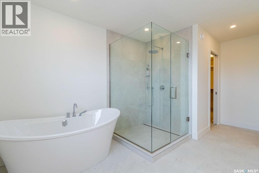 150 Mazurek Crescent, Saskatoon, SK - Indoor Photo Showing Bathroom