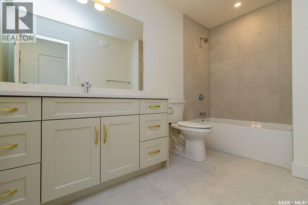 150 Mazurek Crescent, Saskatoon, SK - Indoor Photo Showing Bathroom