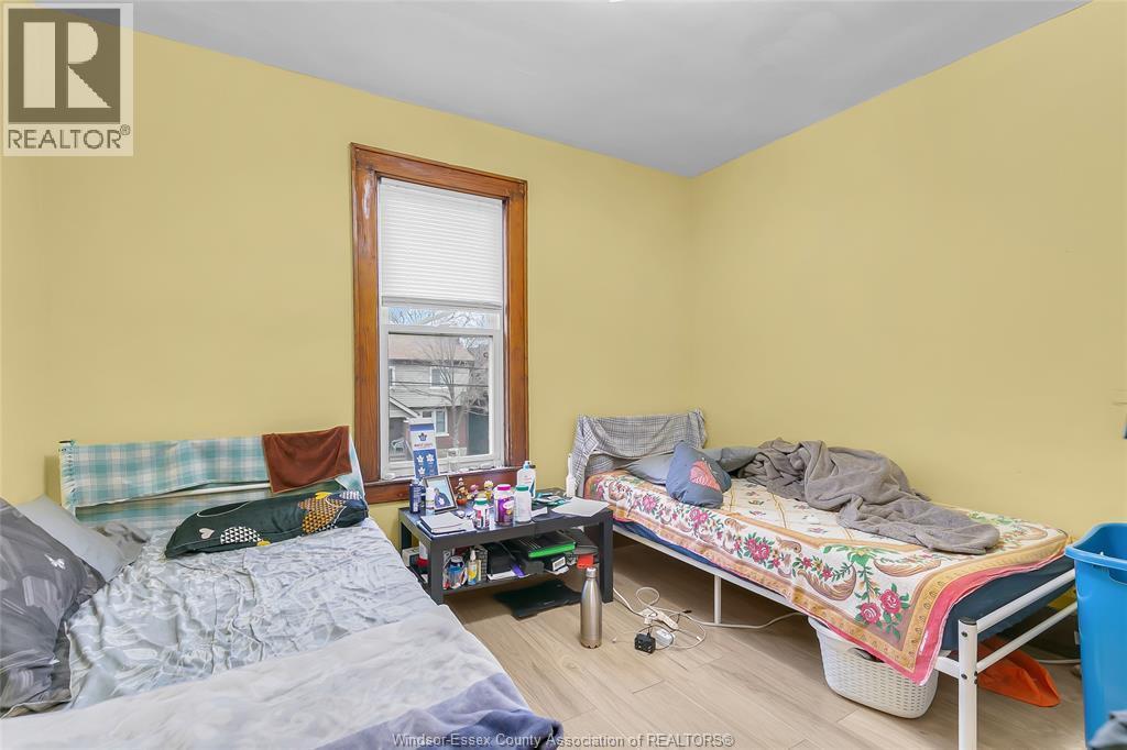 69 Shepherd, Windsor, ON - Indoor Photo Showing Bedroom