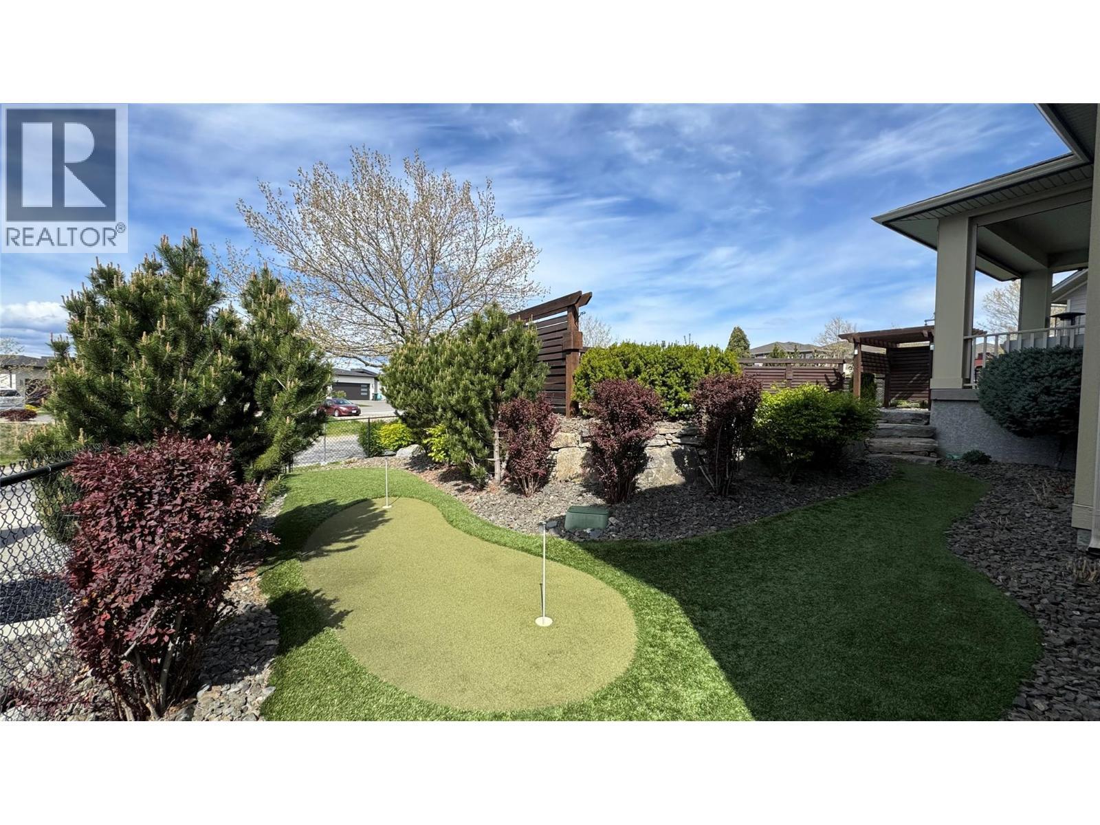 1768 Split Rail Place, Kelowna, BC - Outdoor