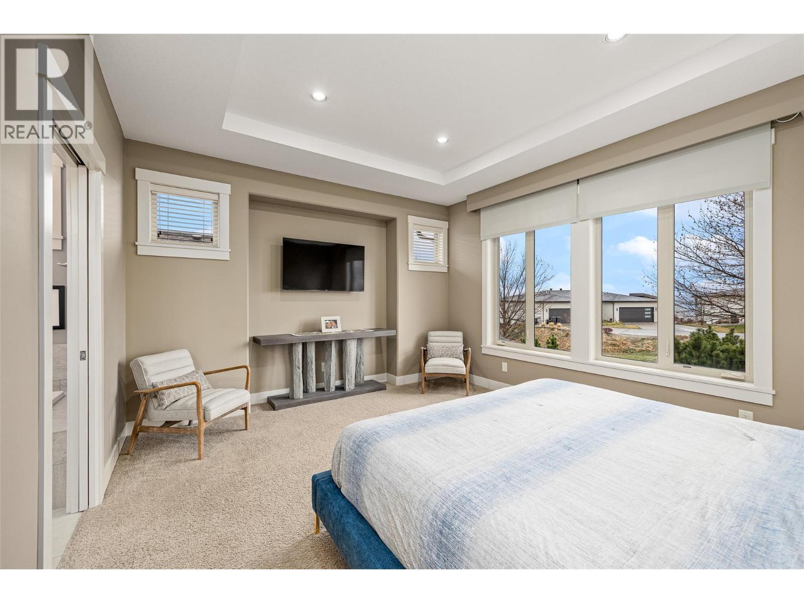 1768 Split Rail Place, Kelowna, BC - Indoor Photo Showing Bedroom