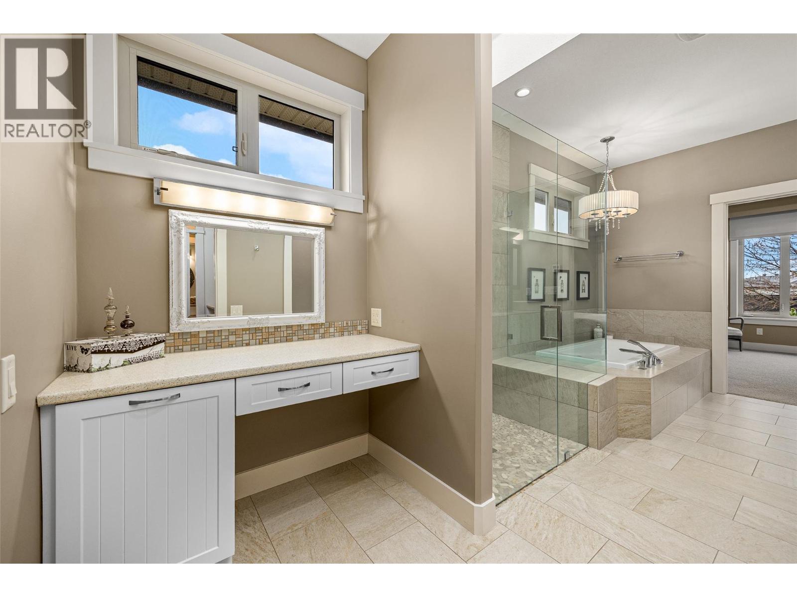 1768 Split Rail Place, Kelowna, BC - Indoor Photo Showing Bathroom