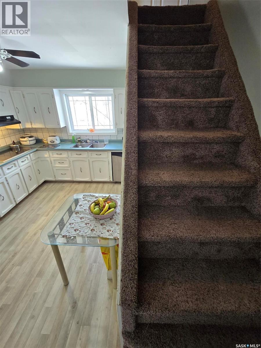 298 7Th Avenue, Broadview, SK - Indoor Photo Showing Other Room