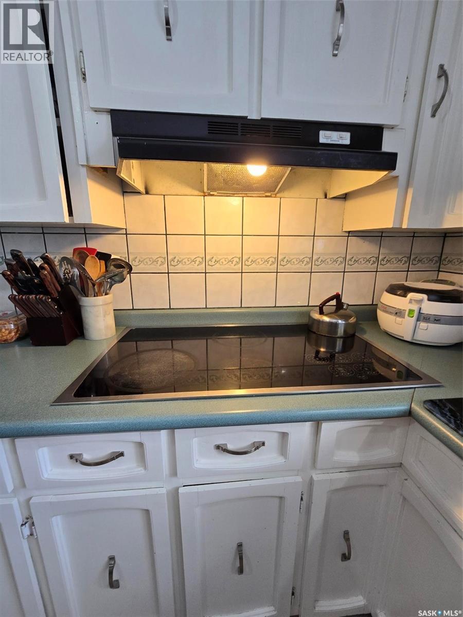 298 7Th Avenue, Broadview, SK - Indoor Photo Showing Kitchen