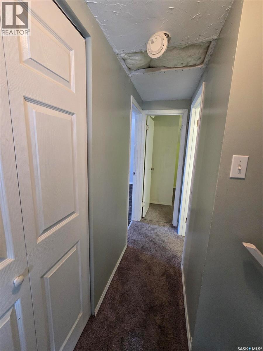 298 7Th Avenue, Broadview, SK - Indoor Photo Showing Other Room