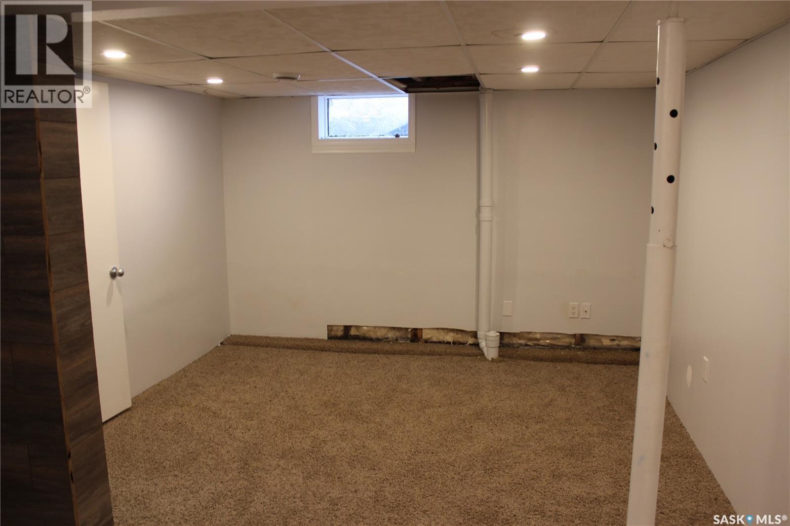 120 Main Street, Midale, SK - Indoor Photo Showing Basement