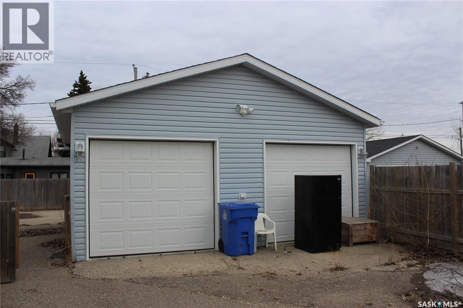 120 Main Street, Midale, SK - Outdoor With Exterior