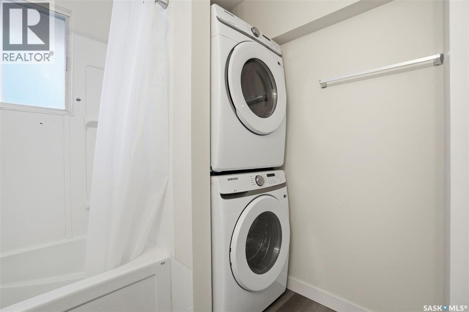 505 L Avenue N, Saskatoon, SK - Indoor Photo Showing Laundry Room