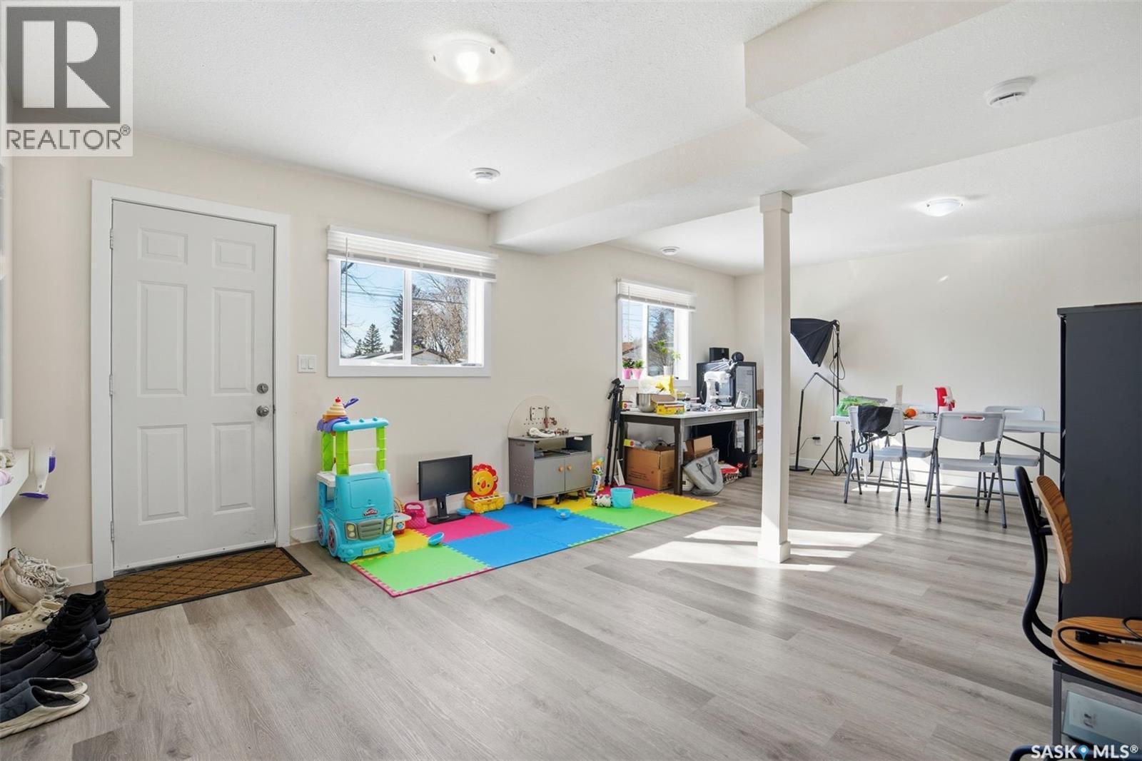 505 L Avenue N, Saskatoon, SK - Indoor Photo Showing Other Room
