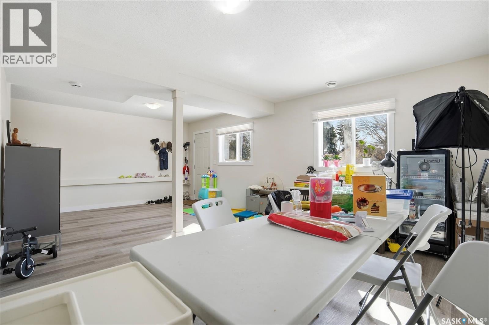 505 L Avenue N, Saskatoon, SK - Indoor