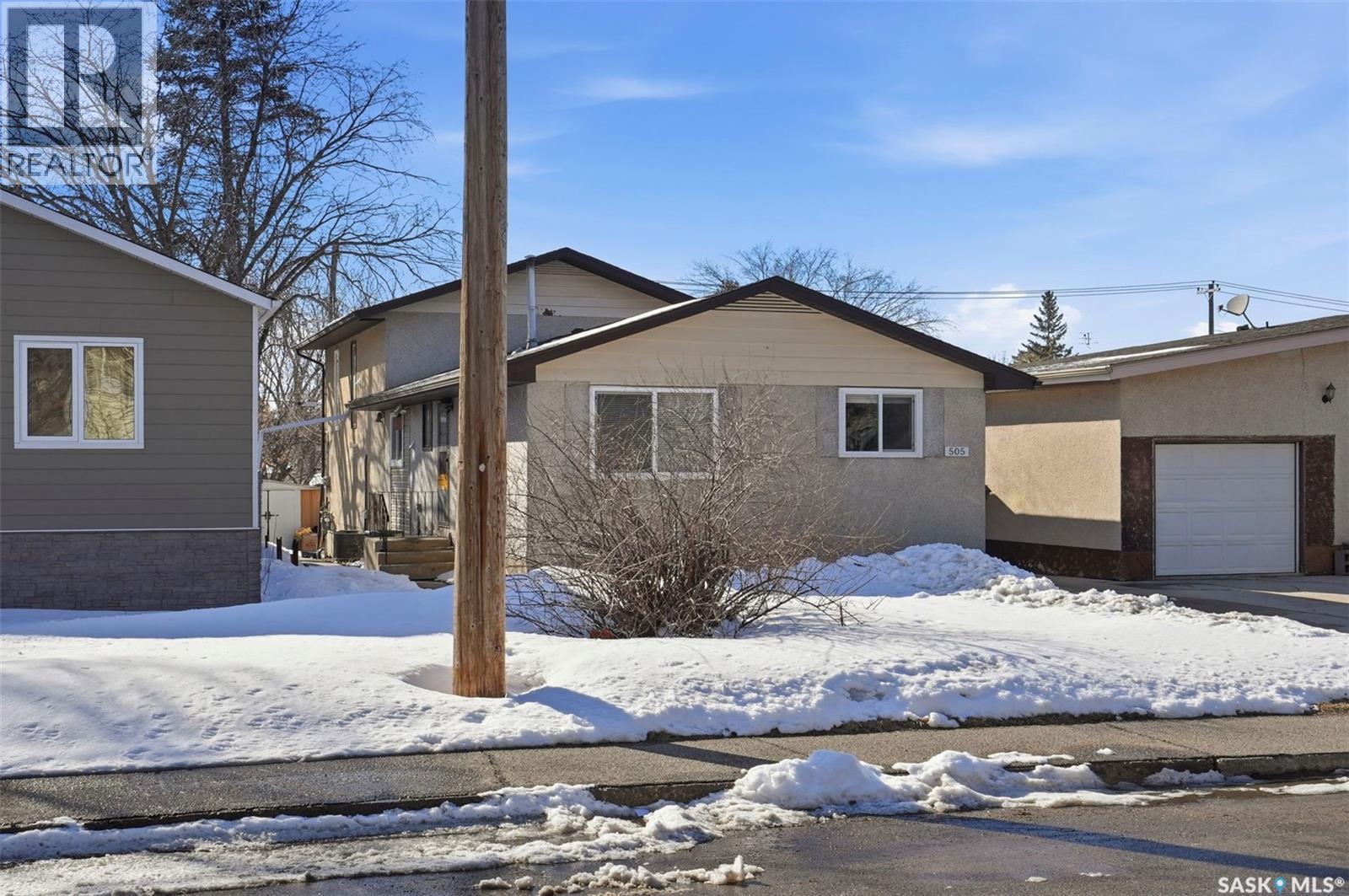 505 L Avenue N, Saskatoon, SK - Outdoor