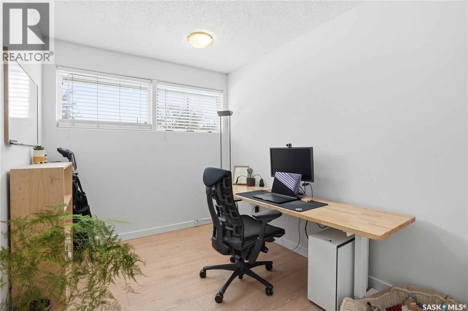 2 Ling Street, Saskatoon, SK - Indoor Photo Showing Office