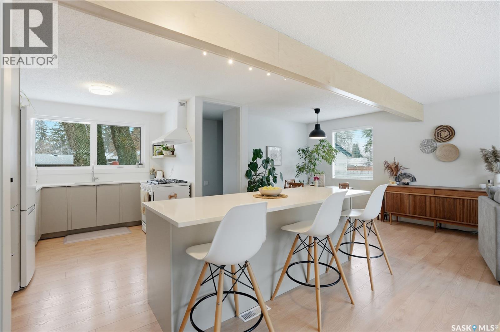 2 Ling Street, Saskatoon, SK - Indoor Photo Showing Dining Room