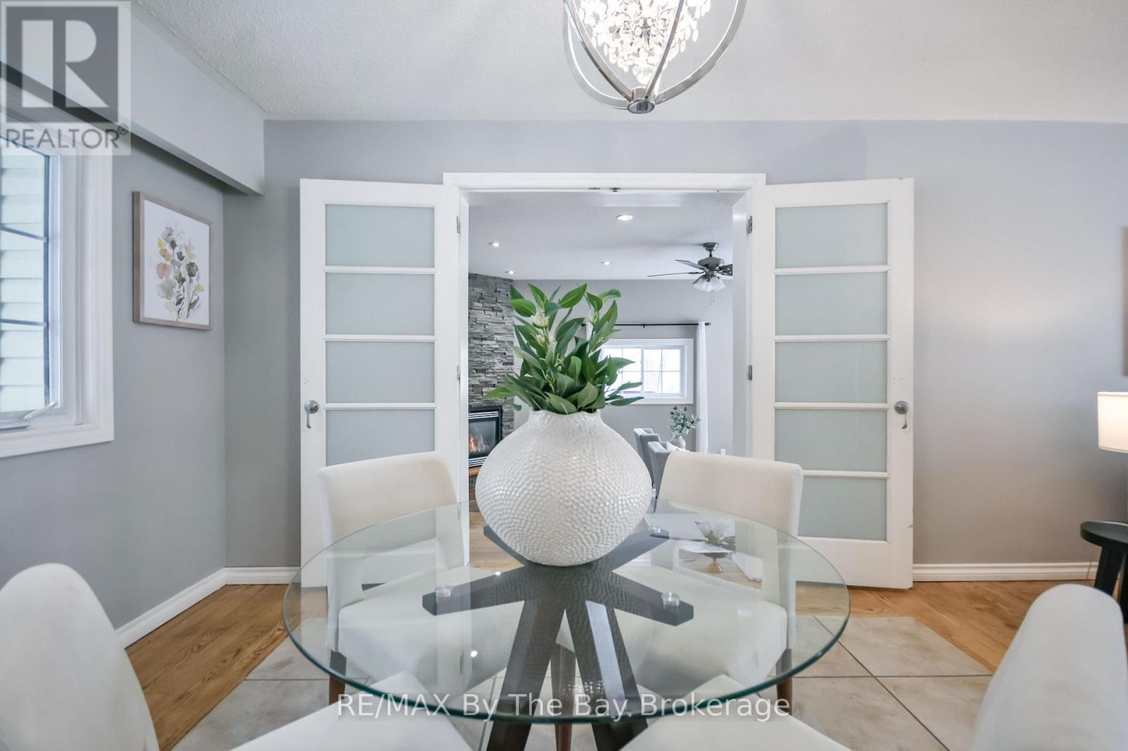 111 Balm Beach Road E, Tiny, ON - Indoor