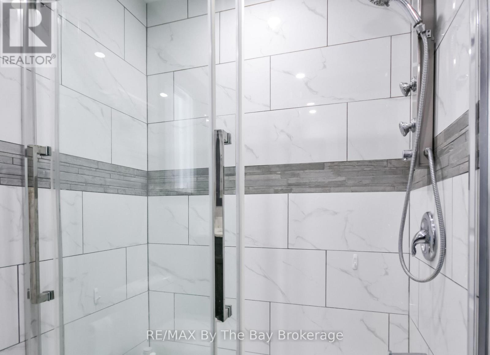 111 Balm Beach Road E, Tiny, ON - Indoor Photo Showing Bathroom