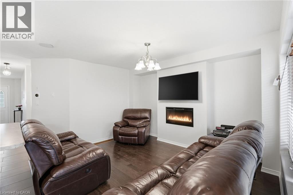 45 Kelso Drive, Caledonia, ON - Indoor Photo Showing Living Room With Fireplace